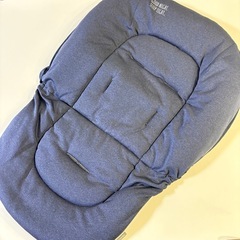combi コンビ　ネムリラ　手動スイング　ハイローチェアの画像