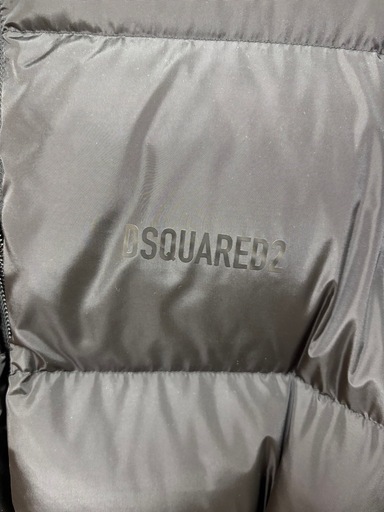 [DSQUARED2]ダウンジャケット(新品)
