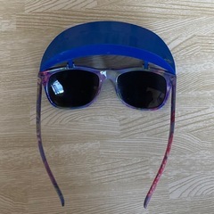 花柄デザイン　サングラス　紫外線カットレンズ　人気の画像