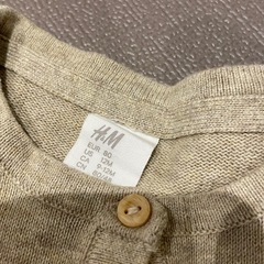 ②秋冬　美品h&m カーディガン　80の画像