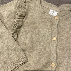 ②秋冬　美品h&m カーディガン　80の画像
