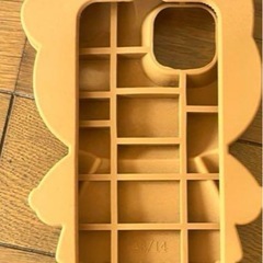 iPhone13.14ケース 日焼けキティの画像