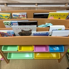 玩具箱本棚付きの画像