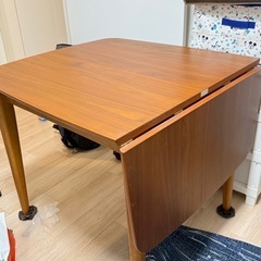 伸縮ダイニングテーブル 椅子2脚の画像