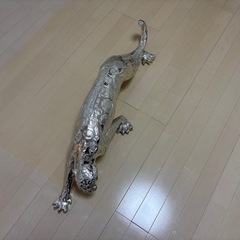 ヒョウ　オブジェ　置物の画像