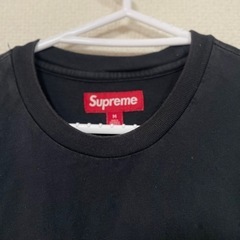 supremeワンポイントTシャツの画像