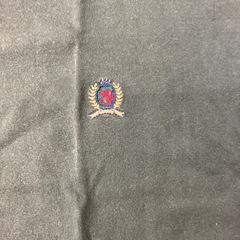 K2509-120 TOMMY HILFIGER Tシャツ ワンポイント モスグリーン 毛玉色あせ有り サイズ:XLの画像