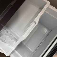【9/28までに引き取り・運んでくださる方限定】3ドア冷蔵庫(282L)　ハイセンス 2019年製　　の画像