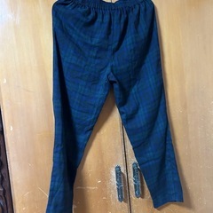 【古着】秋物　ネイビー系チェック柄カジュアルパンツ　※毛玉あり　白い汚れありの画像