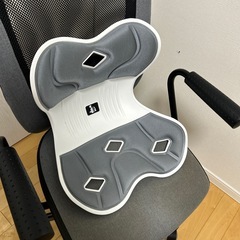 譲る方決まりました。オフィスチェア
の画像