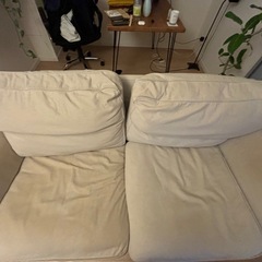 IKEA 2人掛けソファの画像