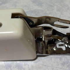 サイドカッターII 家庭用ジグザグミシンアタッチメントの画像