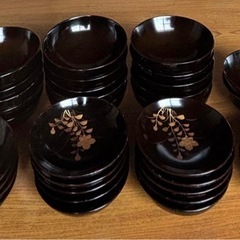 黒い漆器 お椀 花装飾17セットの画像