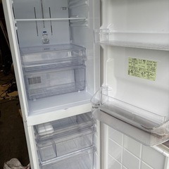 冷凍室たっぷりシャープ製冷凍冷蔵庫の画像