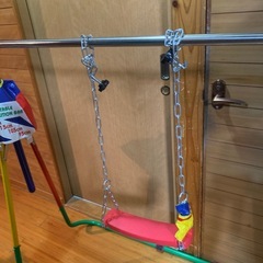 室内用鉄棒、ブランコの画像