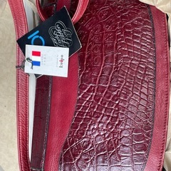 本革ショルダーバッグ赤の画像
