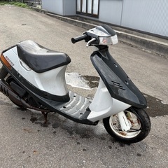 セピア　原付　スクーターの画像
