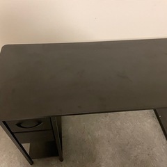 ゲーミングデスク
の画像