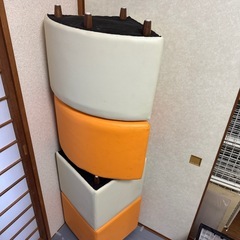 店舗などにあるイスの画像