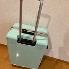 キャリーケースの画像