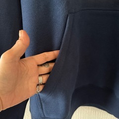 【9月末まで】adidasロング丈トレーナーの画像