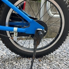 １６インチ　子供自転車　補助輪ありの画像