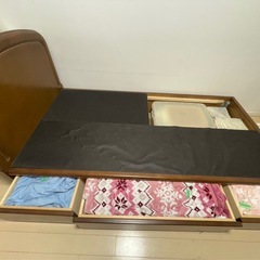 シングルベッドフレームの画像