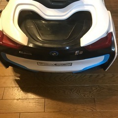 引取り決まりました BMWi8子供用電動車不動車の画像
