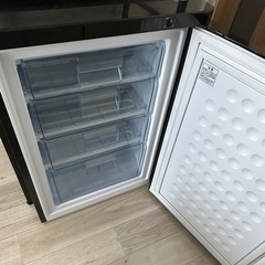 アイリスオーヤマ冷凍庫＆冷蔵庫ラックの画像