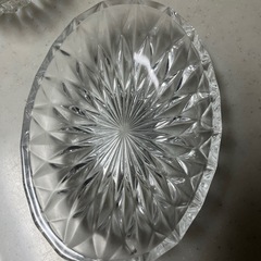 楕円のガラスお皿の画像