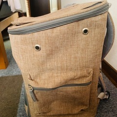 ペット　キャリーバッグ　リュック型の画像