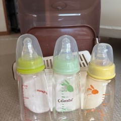 （美品）哺乳瓶３本、哺乳瓶消毒セットの画像