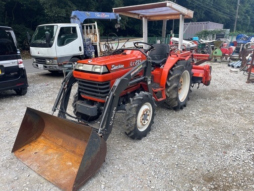 クボタ　SUNSHINE L1-255 トラクター 25馬力 ロータリーRL6K 4WD パワステ ディーゼル KUBOTA フロントローダー 大阪岬町発 現車確認可能