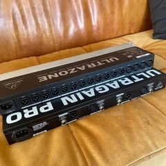 BEHRINGER ( ベリンガー ) ULTRAGAIN PRO + ULTRAZONEの画像