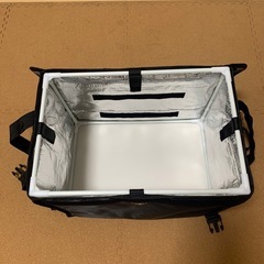 【美品】デリバリーバッグ 大容量 27L 肩帯タイプ インナーフレーム付きの画像