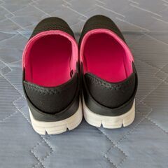 履きやすく柔らかいスニーカーです。の画像