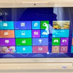 【19日まで】 訳アリ 美品　FUJITSU  LIFEBOOK Windows8の画像