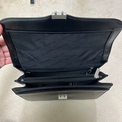バック　手持ち　本革の画像