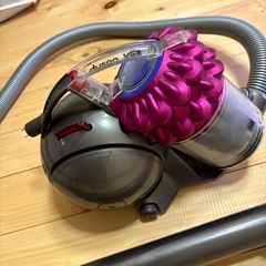 Dyson  サイクロン掃除機　DC63の画像