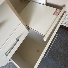 食器棚　白　　
の画像