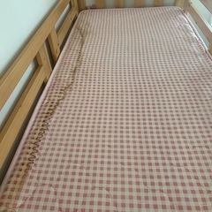 関西　引き取り限定！　二段ベット　小さめ　ナチュラル　マット付きの画像