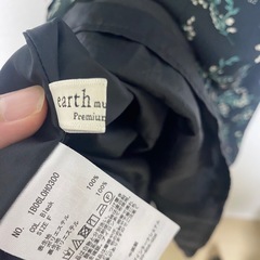 earth music & ecology フラワープリント ワンピース 半袖の画像