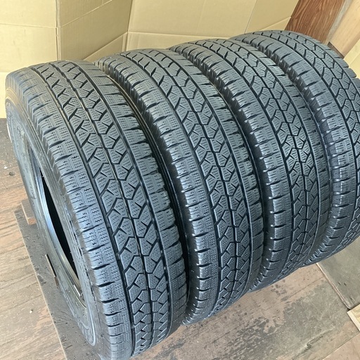 スタッドレス165R13LT 4本／8PR／BS VL1 8分 A4935-91