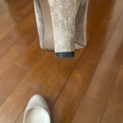 Adam et Rope’ ベージュパンプスの画像