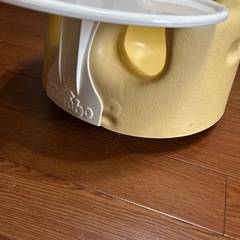 バンボ　ベビーチェア　テーブル付きの画像