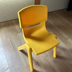 キッズチェア
の画像