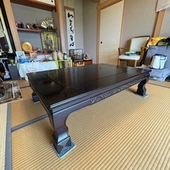 黒檀和机、黒檀飾り棚セットの画像
