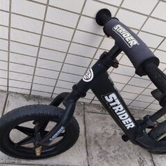 ストライダースポーツモデル12インチブラック黒STRIDERの画像