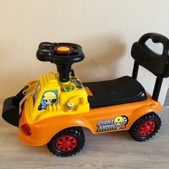ショベルカー　室内乗り物の画像
