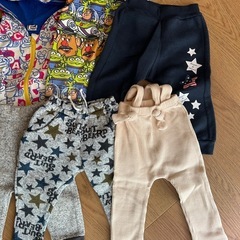 ディズニー含む子供服8着(秋冬80〜100上下の画像